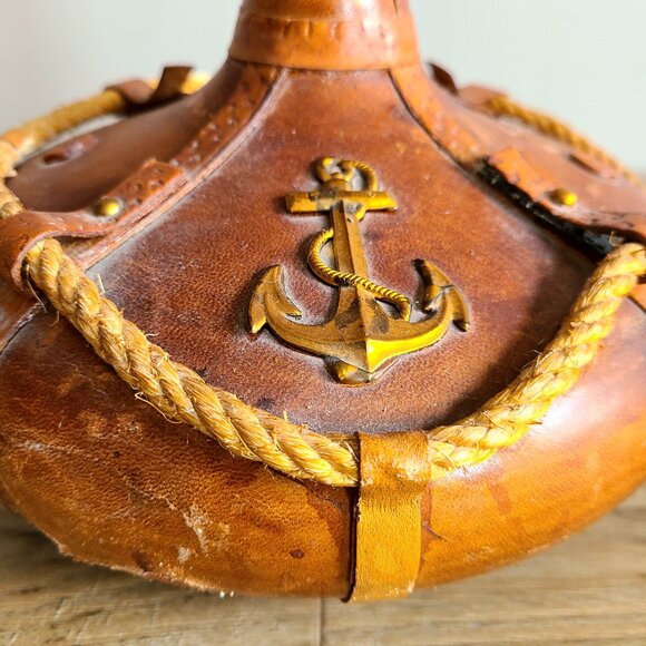 Leather covered glass decanter. Made in Italy. As is. - Picture 2 of 11